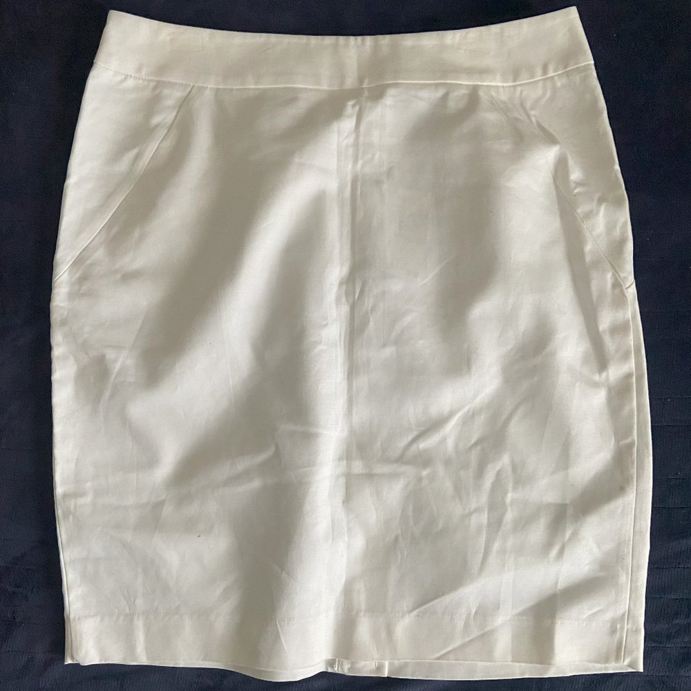 White Mini Skirt Size 12 NWT